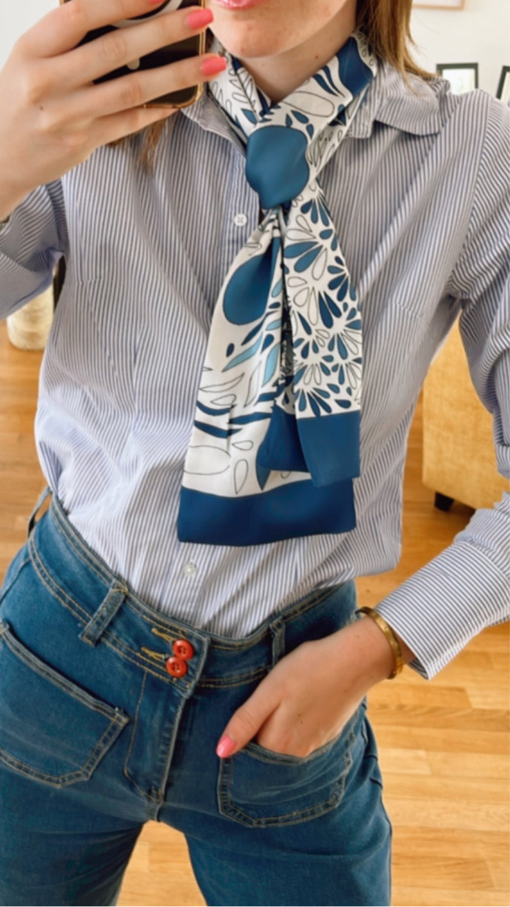 Foulard bleu