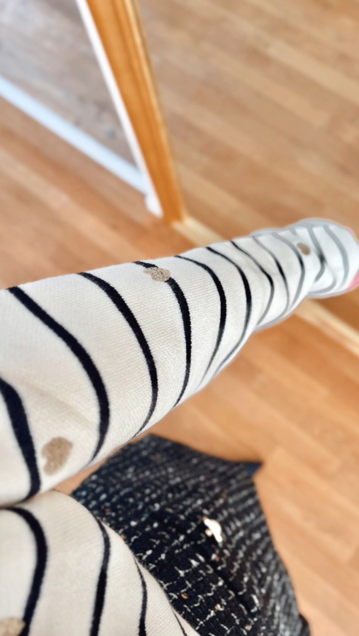 Pull marinière avec motifs en cœur